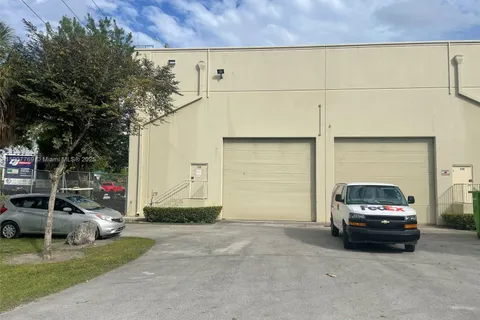 10900 NW 21st # 250, Sweetwater FL 33172