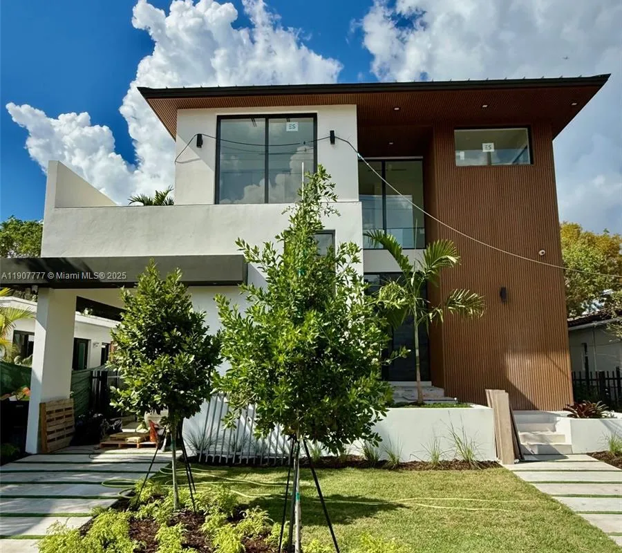 9024 Abbott Ave, Surfside FL 33154-3236