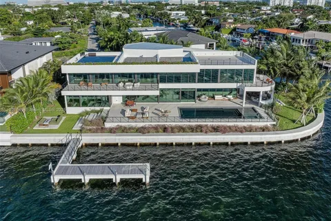 11400 N Bayshore Dr, North Miami FL 33181