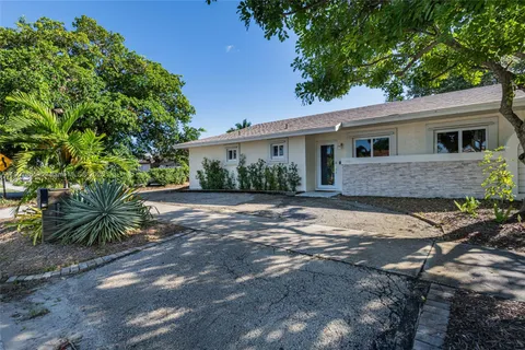 5830 Park Rd, Dania Beach FL 33312