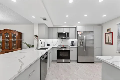 3305 Aruba Way # C2, Coconut Creek FL 33066