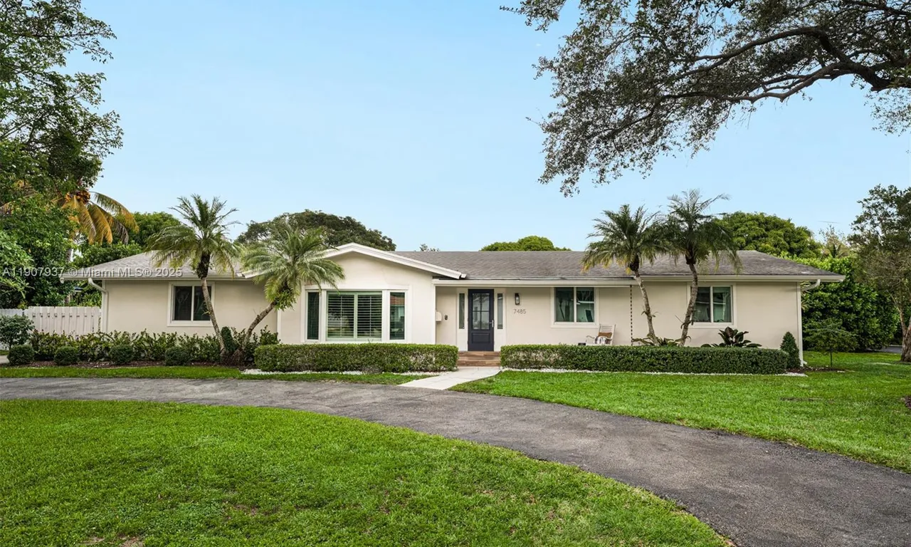 7485 SW 159th Ter, Palmetto Bay FL 33157