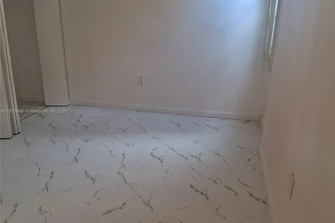 6103 SW 69th St # 41, South Miami FL 33143