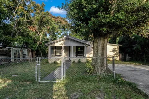129 Flippen, Avon Park FL 33825