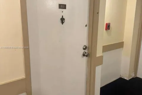 4164 Inverrary Dr # 601, Lauderhill FL 33319