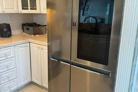 4164 Inverrary Dr # 601, Lauderhill FL 33319