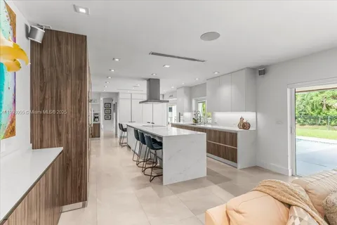 10105 SW 71st Ave, Pinecrest FL 33156