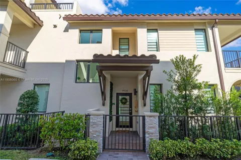 4608 NW 83rd Pkwy, Doral FL 33166