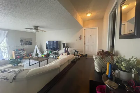 4850 SW 63rd Ter # 322, Davie FL 33314