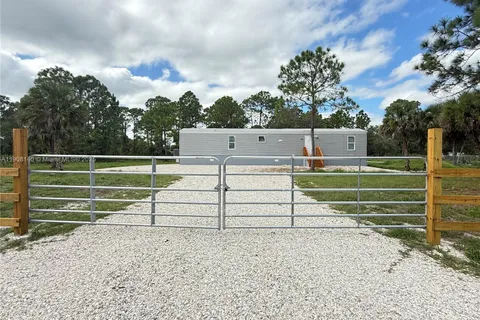 430 S ROMERO ST, Clewiston FL 33440