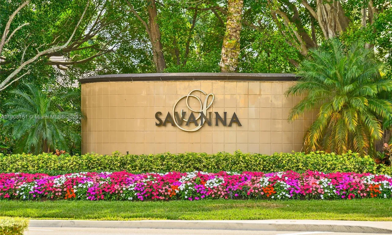 1386 Canary Island Dr, Weston FL 33327