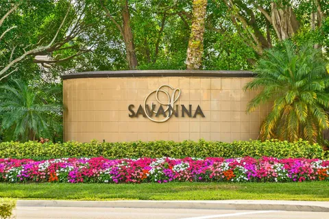 1386 Canary Island Dr, Weston FL 33327