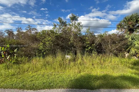 xxxx 37th Ave NE, Other City - In The State Of Florida FL 34120