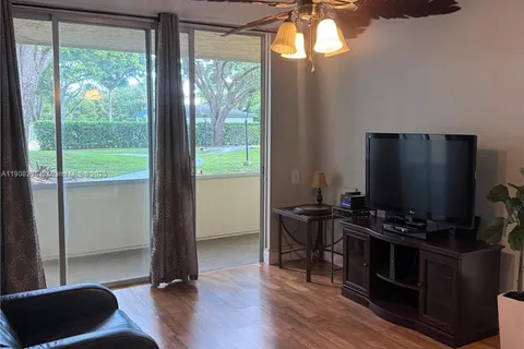 9080 Lime Bay Blvd # 104, Tamarac FL 33321