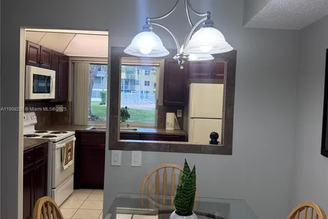 9080 Lime Bay Blvd # 104, Tamarac FL 33321