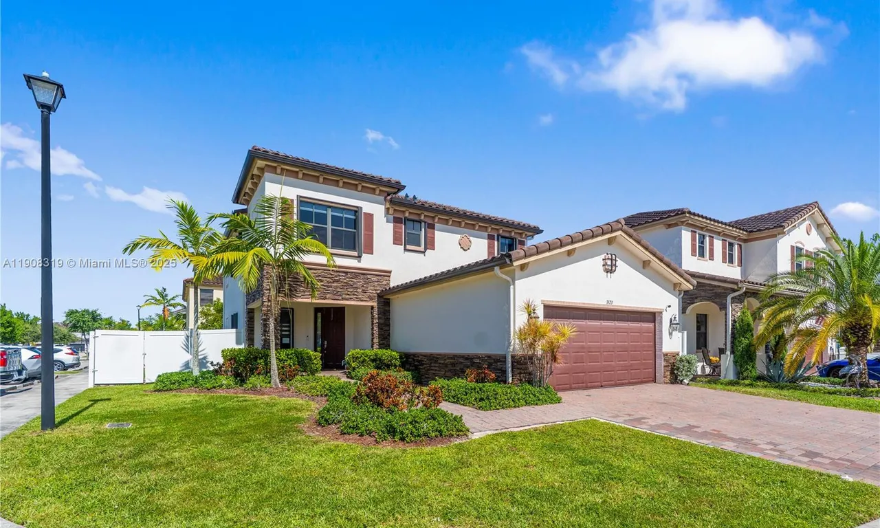 3573 W 93rd Pl, Hialeah FL 33018