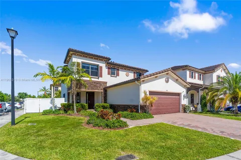 3573 W 93rd Pl, Hialeah FL 33018