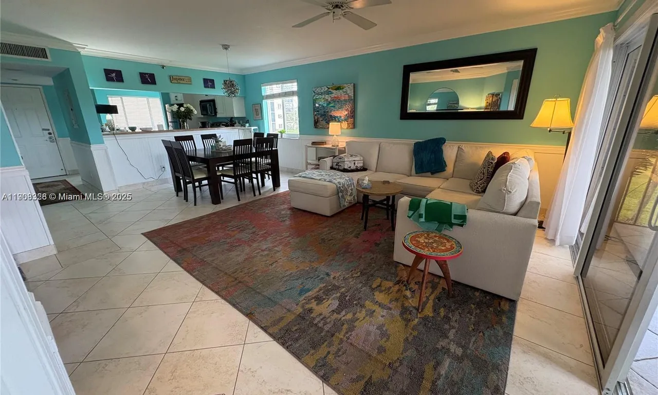 275 Palm Ave # B201, Jupiter FL 33477