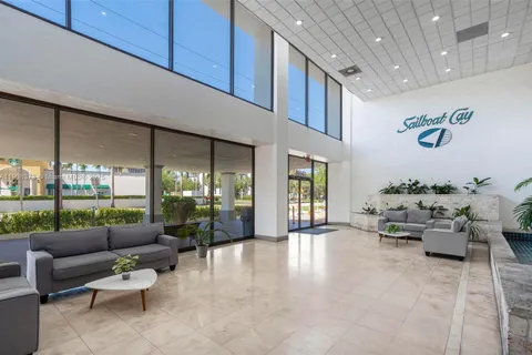 13499 Biscayne Blvd, North Miami FL 33181