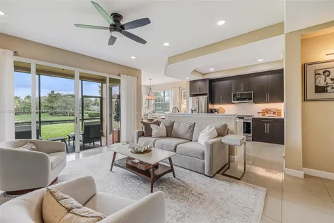 8226 NW 127th Ln # C, Parkland FL 33076