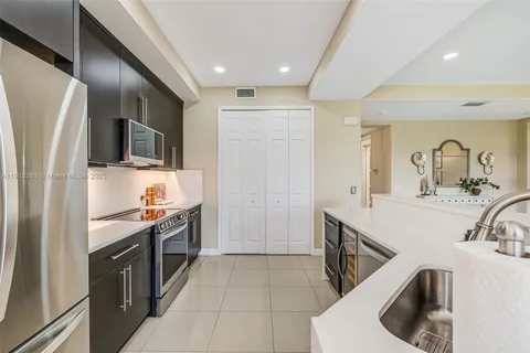 8226 NW 127th Ln # C, Parkland FL 33076