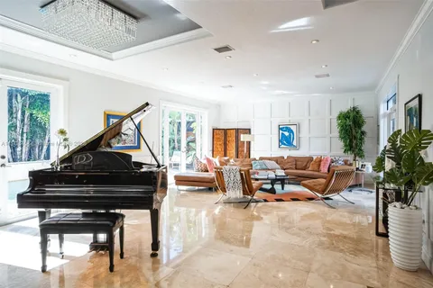 6478 NW 113th Pl, Doral FL 33178