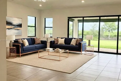 12535 N Parkland Bay Trl, Parkland FL 33076