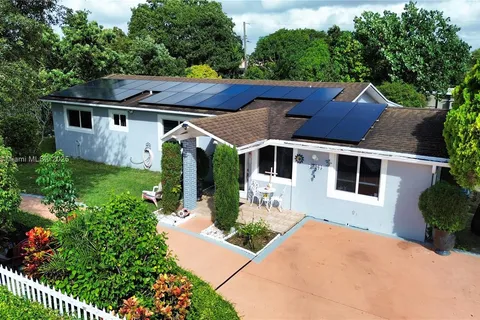 10965 SW 116th St, Miami FL 33176