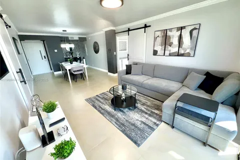 20500 W Country Club Dr # 501, Aventura FL 33180