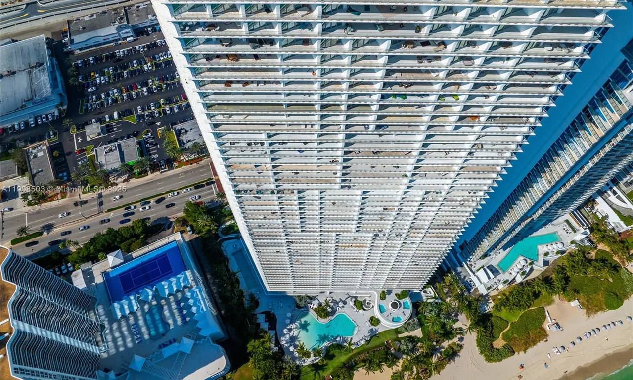 16901 Collins Ave # 2005, Sunny Isles Beach FL 33160