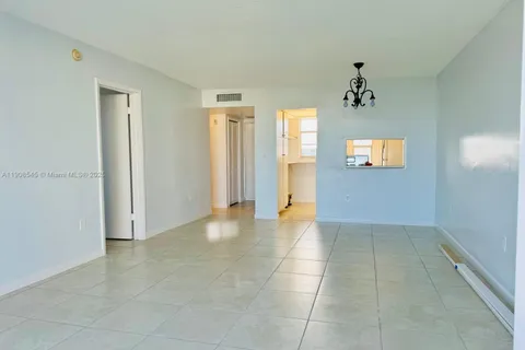 2930 Point East Dr # E512, Aventura FL 33160