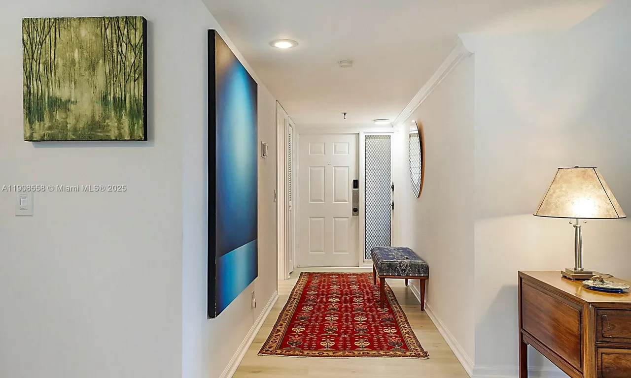 5390 Woodland Lakes Dr # 301, Palm Beach Gardens FL 33418