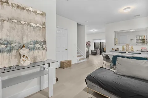 161 SE 34th Ter, Homestead FL 33033