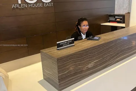 100 Bayview Dr # 227, Sunny Isles Beach FL 33160