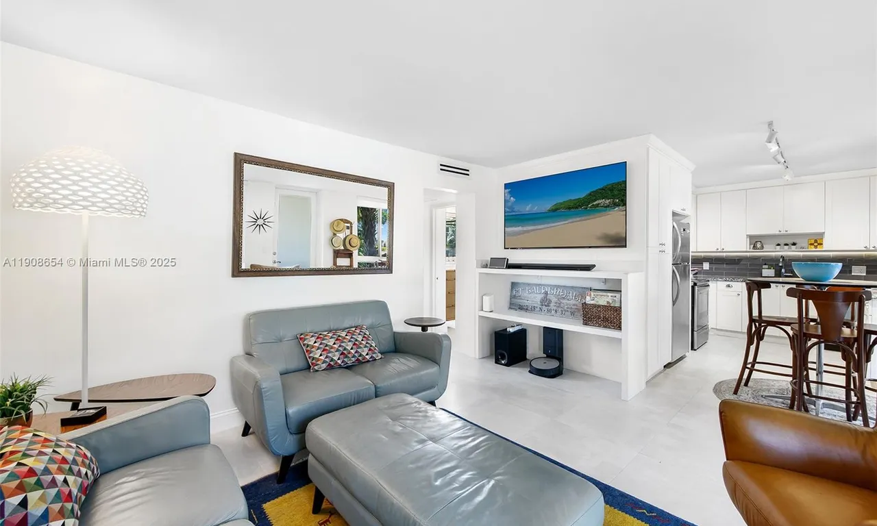 2400 NE 9th St # 104, Fort Lauderdale FL 33304