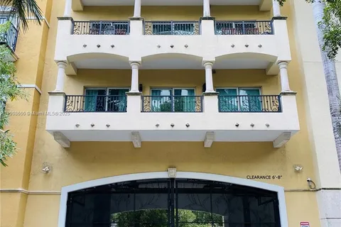 20 Calabria Ave # 401, Coral Gables FL 33134