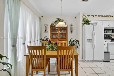 1413 SW 109th Way, Davie FL 33324