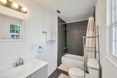 1001 N 16th Ct, Fort Pierce FL 34950