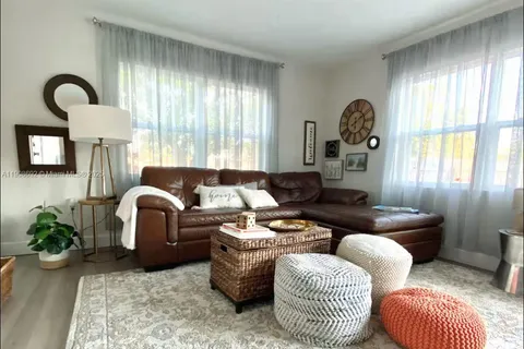 1065 N 10th ST, Other City - In The State Of Florida FL 33839