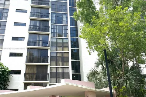 17011 N Bay Rd # 711, Sunny Isles Beach FL 33160