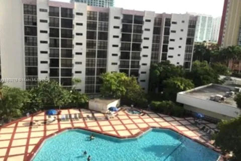 17011 N Bay Rd # 711, Sunny Isles Beach FL 33160