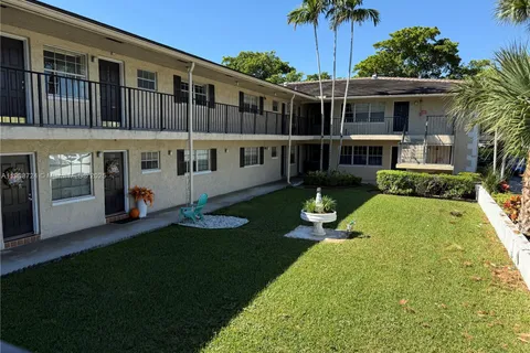 8900 W Sample Road # 204, Coral Springs FL 33065