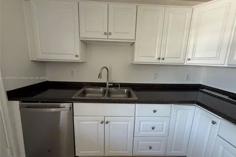 8900 W Sample Road # 204, Coral Springs FL 33065