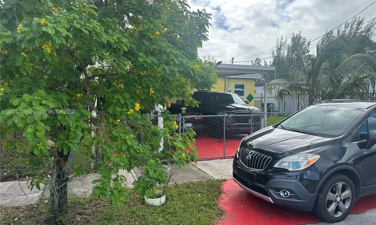 15151 Railroad Dr, Miami Gardens FL 33054