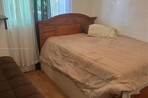 15151 Railroad Dr, Miami Gardens FL 33054