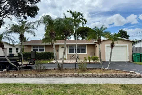 5231 SW 89 Ave, Cooper City FL 33328