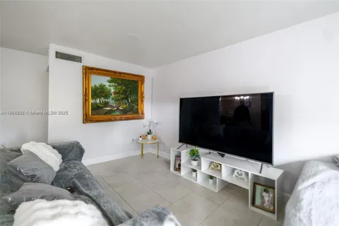 10370 SW 220th St # 220, Cutler Bay FL 33190