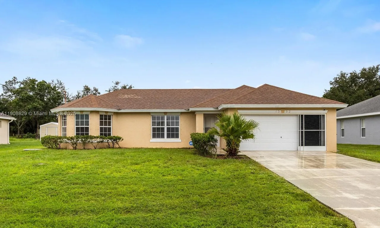 1392 SW Sudder Ave, Port St. Lucie FL 34953