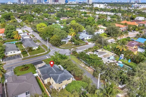 600 SW 17th St, Fort Lauderdale FL 33315