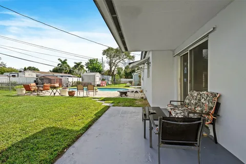 321 N 69th Ave, Hollywood FL 33024